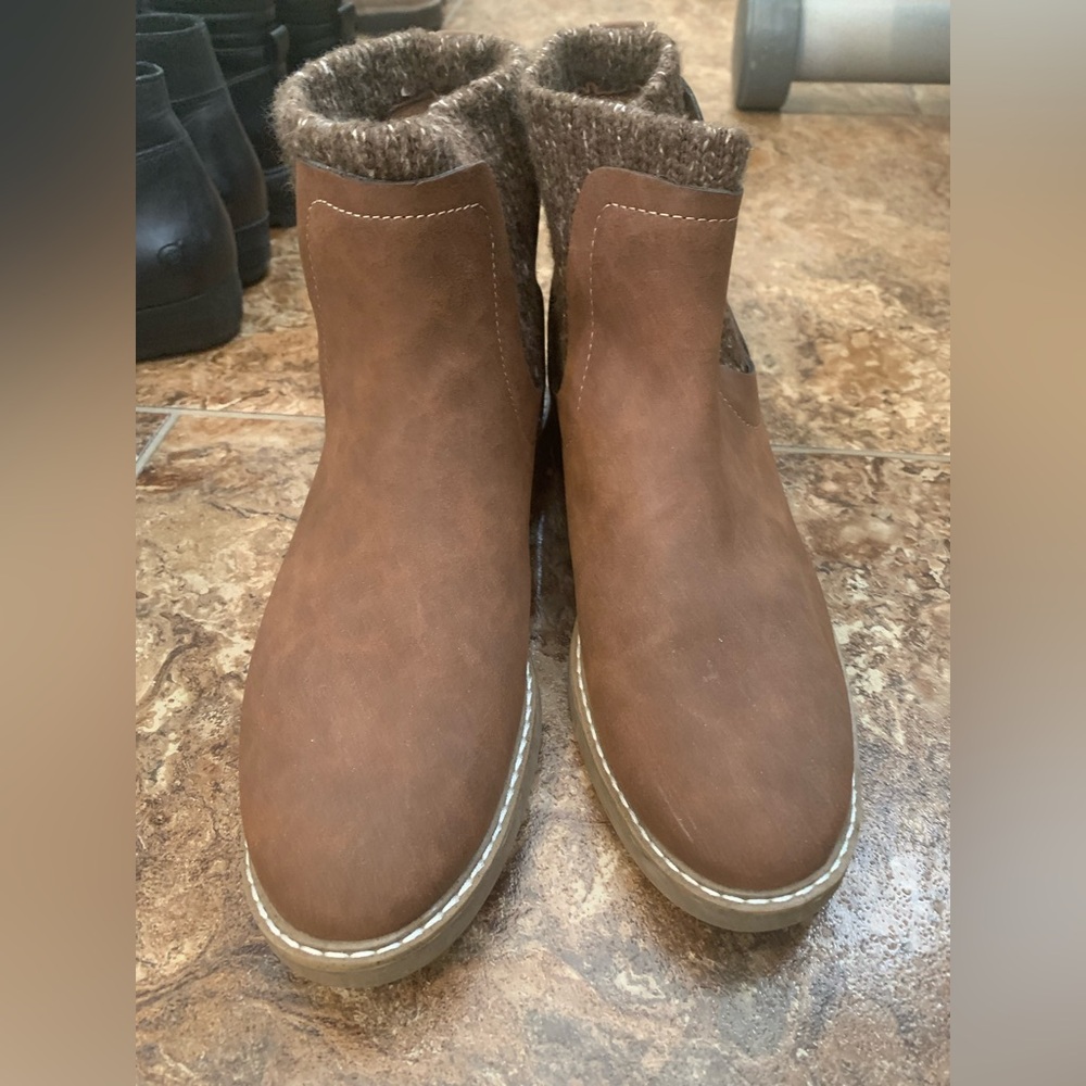 Women's Boots
